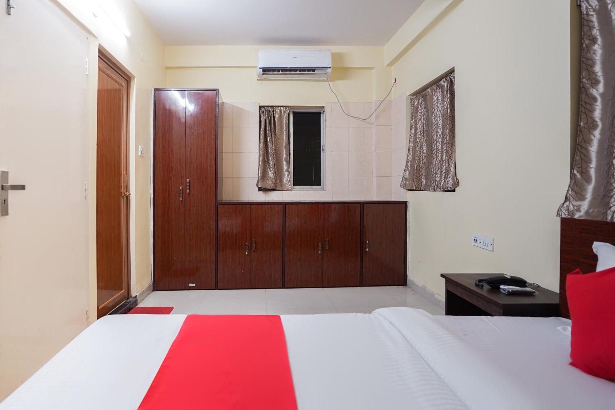 فندق أو واي أو 60891 أماز Jādabpur المظهر الخارجي الصورة